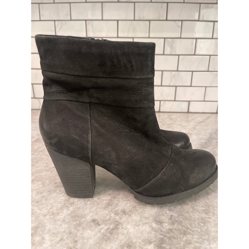 Clarks Ankle Boots Womens 7 Black Leather Stacked Block Heel Booties Bohemian